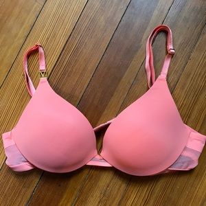Light pink padded bra
